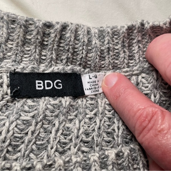 Cozy Gray Heather Oversized Sweater Size L - Picture 10 of 12